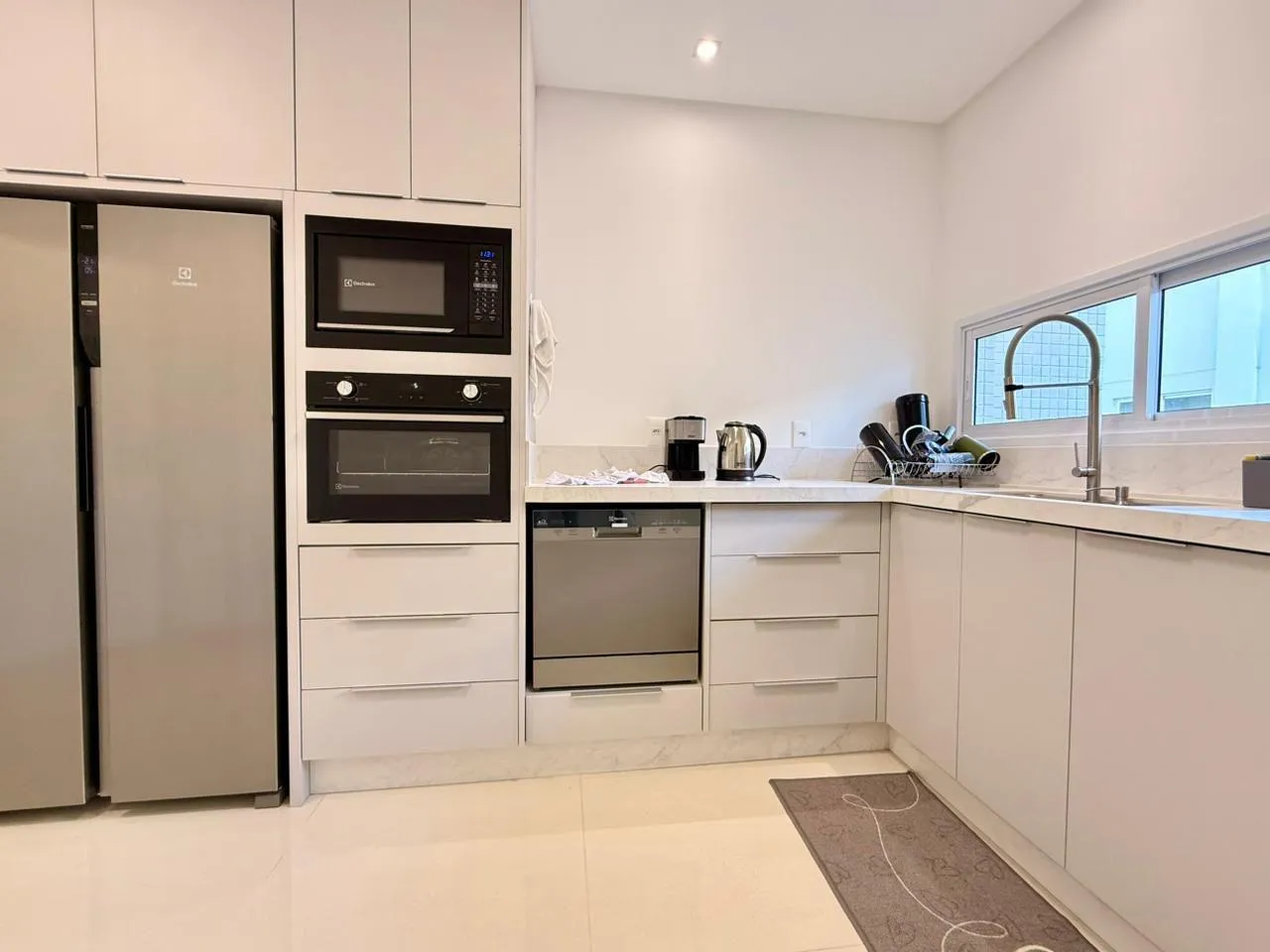 Imagem Apartamento com vista para o mar à venda com 179.5m2 por R$ 4.850.000,00