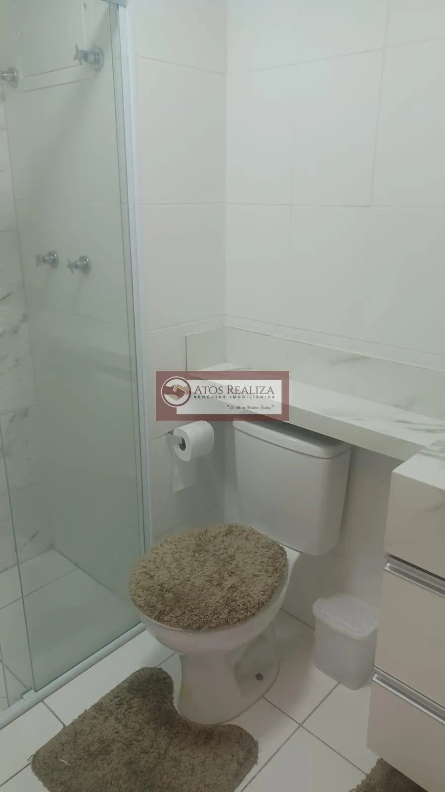 Imagem Alugo Excelente Apartamento... Contem 2 dorm todos com planejados...sala de estar e de jantar integrada... cozinha com planejados...lavanderia com planejados...1 banheiro...O condomínio oferece... piscina academia... brinquedoteca... mercadinho...area kid
