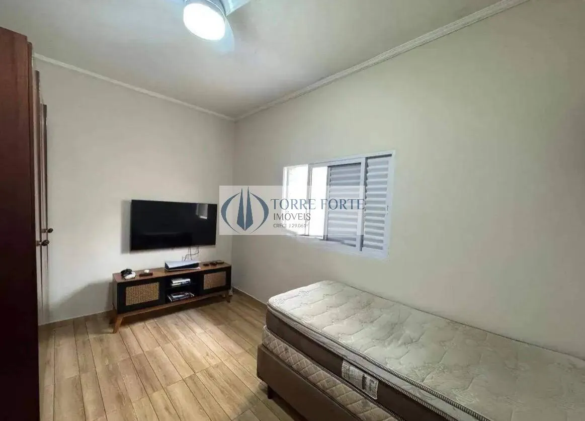 Imagem Linda Casa com 4 dormitorios 3 banheiros 2 vagas em Itaquera.