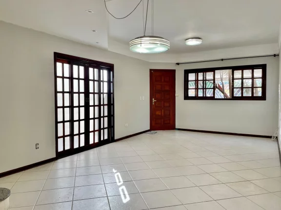 Imagem Sobrado com 3 Dormitorio(s) localizado(a) no bairro Parque Santana em Mogi das Cruzes / Mato Grosso do Sul Ref.:810178