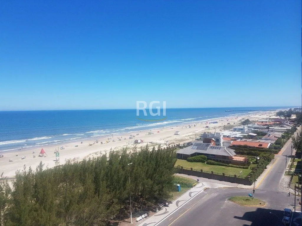 Imagem Apartamento para Venda - 168.01m², 4 dormitórios, sendo 3 suites, 2 vagas - Centro