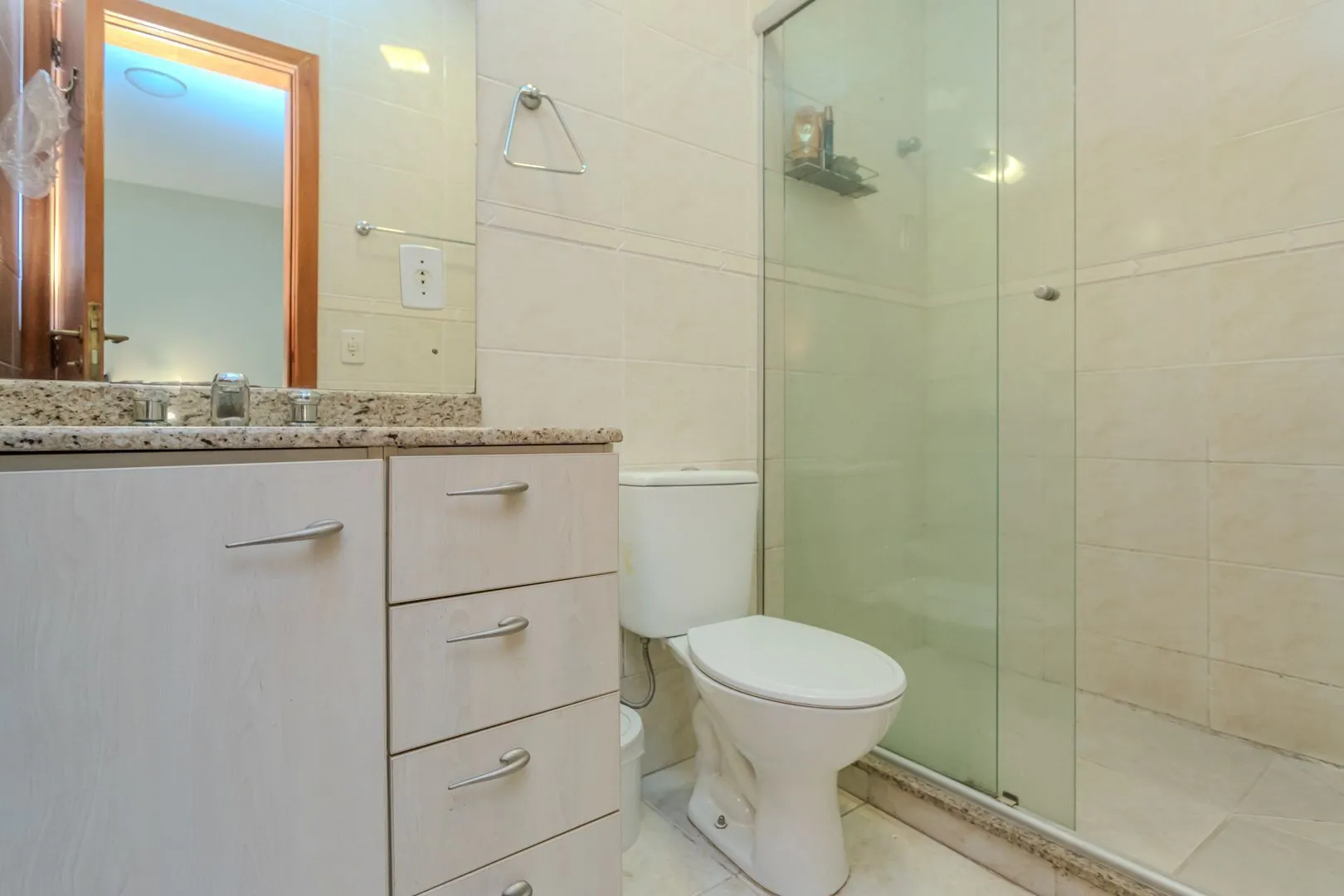 Imagem Casa sobrado no bairro Chácara das Pedras de 3 dormitórios e 2 vagas