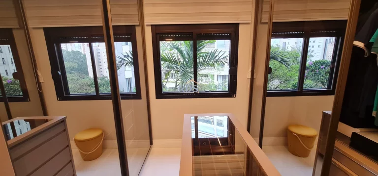 Imagem Vende lindo apartamento de 165m² porteira fechada na Vila Andrade.