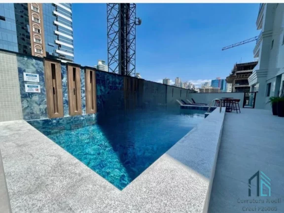Foto do imóvel Apartamento Mobiliado, 04 suítes, 03 vagas, Meia Praia quadra Mar em Itapema SC