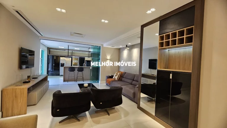 Imagem Apartamento à venda no Ed. Chateau de Versailles no Centro de Balneário Camboriú