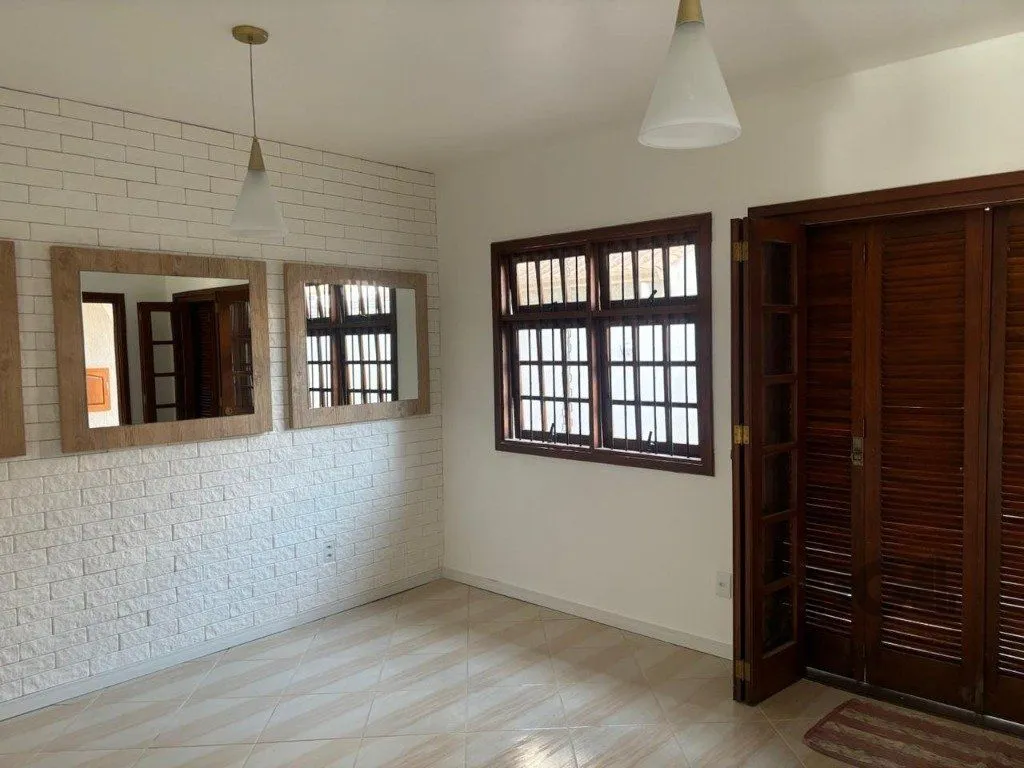 Imagem Casa Condominio no bairro Guarujá de 3 dormitórios 1 vaga