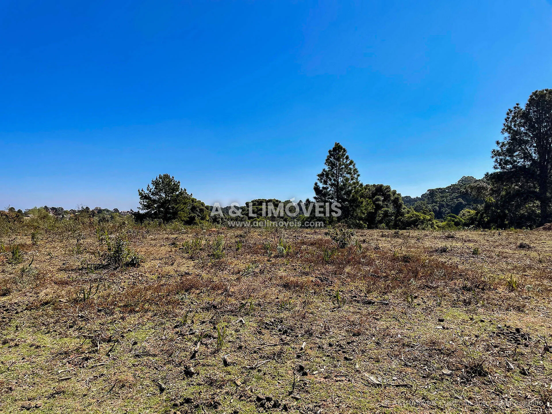 Imagem Terreno 5.268,00 m² à venda em Campos do Jordão | ZR3 | Alto da Boa Vista