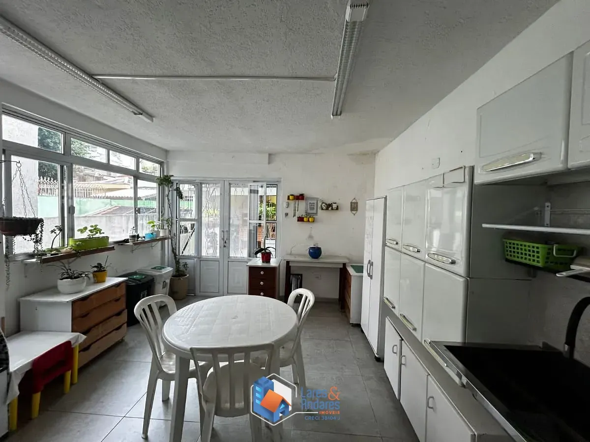 Imagem Sobrado para venda em Jardim São Paulo(Zona Norte) com 3 quartos, sendo 3 suítes, 203m²