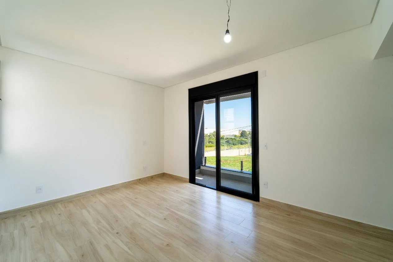 Imagem LINDA CASA NO CONDOMINIO RESERVA ERMIDA (ELOY CHAVES).