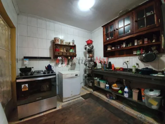 Imagem Sobrado Amplo à Venda no bairro Nova Petrópolis em São Bernardo