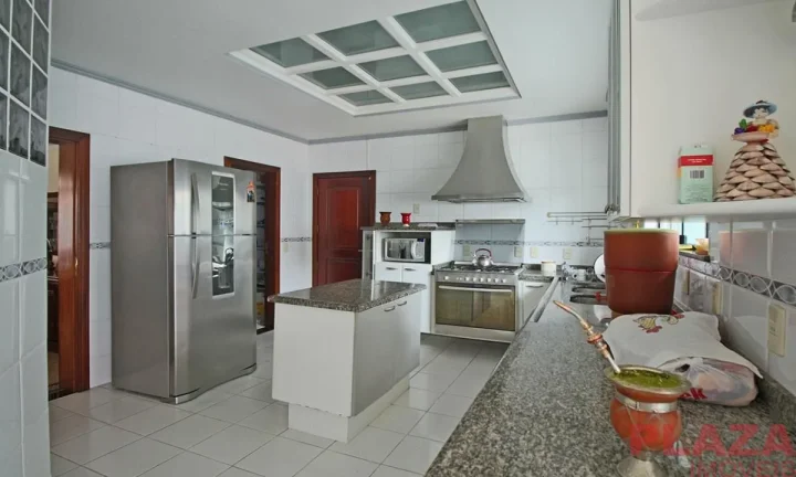 Imagem Casa no centro de Balneário Camboriú