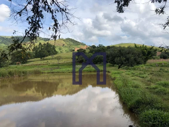 Imagem Sítio com 3 dormitórios à venda, 359300 m² por R$ 2.200.000,00 - Zona Rural - Pedralva/MG