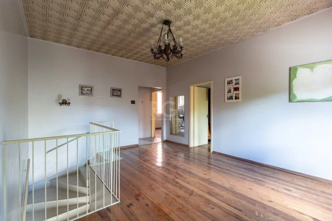 Imagem Casa para Venda - 118m², 2 dormitórios, 2 vagas - Medianeira