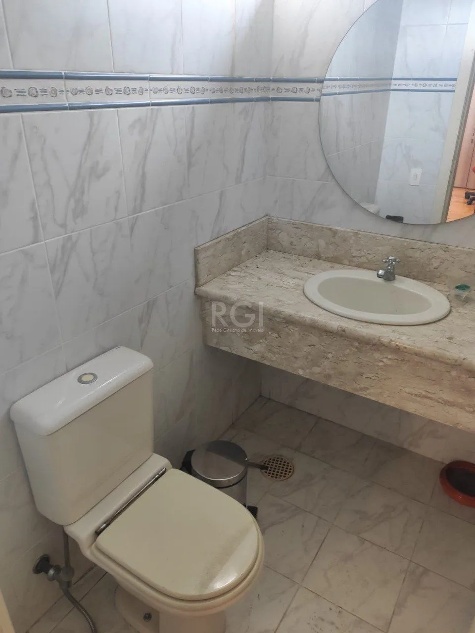 Imagem Conjunto/Sala para Venda - 32.88m², 0 dormitórios, Moinhos de Vento