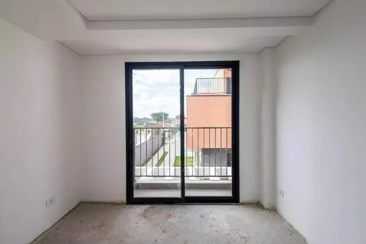 Imagem Sobrado com 3 Quartos à Venda, 130 m² em Pilarzinho - Curitiba