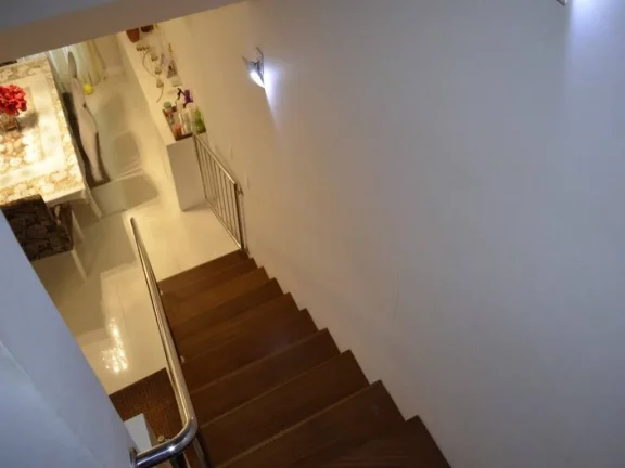 Imagem CASA NO CONDOMÍNIO VILLA DE SEVILHA - FLORES