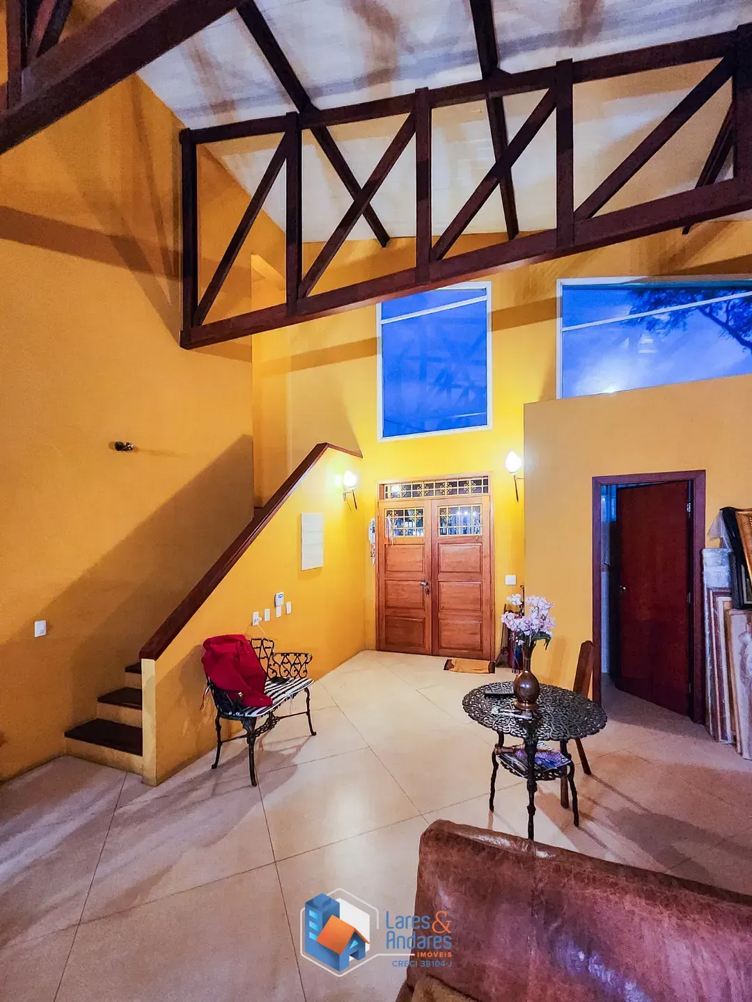 Imagem Casa para venda em Vila Cordeiro com 3 quartos, sendo 3 suítes, 255m²
