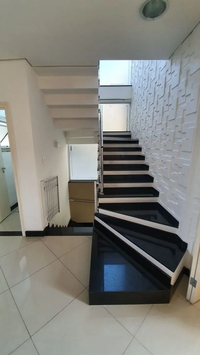 Imagem Casa à venda 3 Quartos, 1 Suite, 2 Vagas, 250M², Jardim Independência, Taubaté - SP | Residencial Recanto Verde