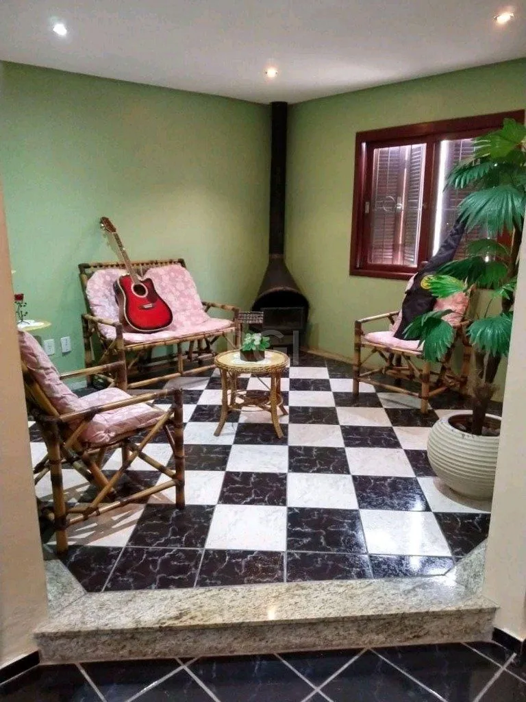 Imagem Casa para Venda - 320m², 4 dormitórios, 2 vagas - Vila Nova