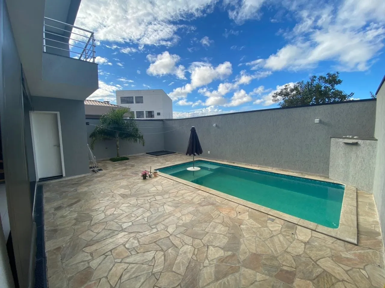 Imagem Casa à venda 3 Quartos, 1 Suite, 4 Vagas, 250M², Piracangaguá, Taubaté - SP | Condominio Jardim Oásis