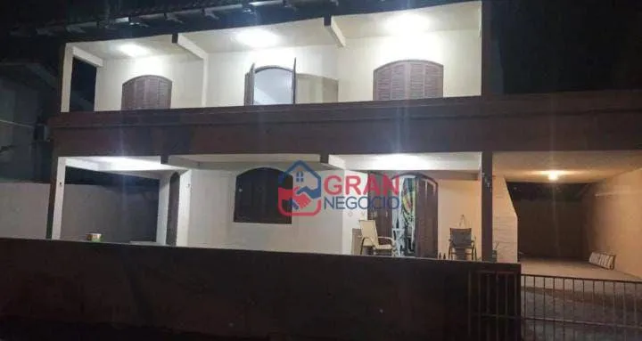 Imagem Sobrado com 3 dormitórios à venda - Bal Ipanema - Pontal do Paraná/PR