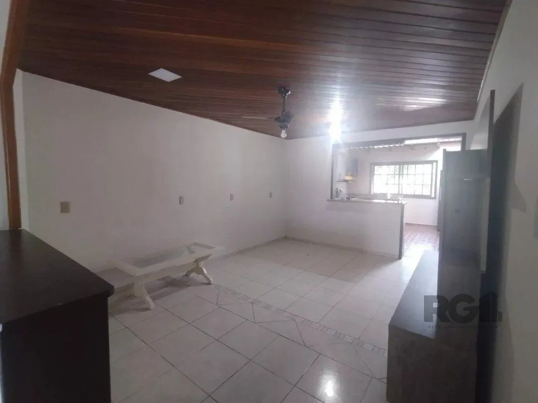 Imagem Casa 4 dormitórios, Bairro Cavalhada.
