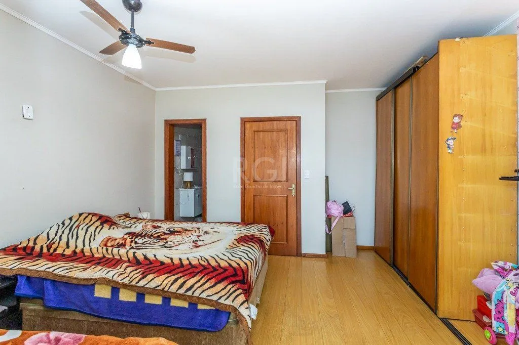 Imagem Sobrado para Venda - 171.64m², 3 dormitórios, sendo 1 suites, 2 vagas - Jardim Itu