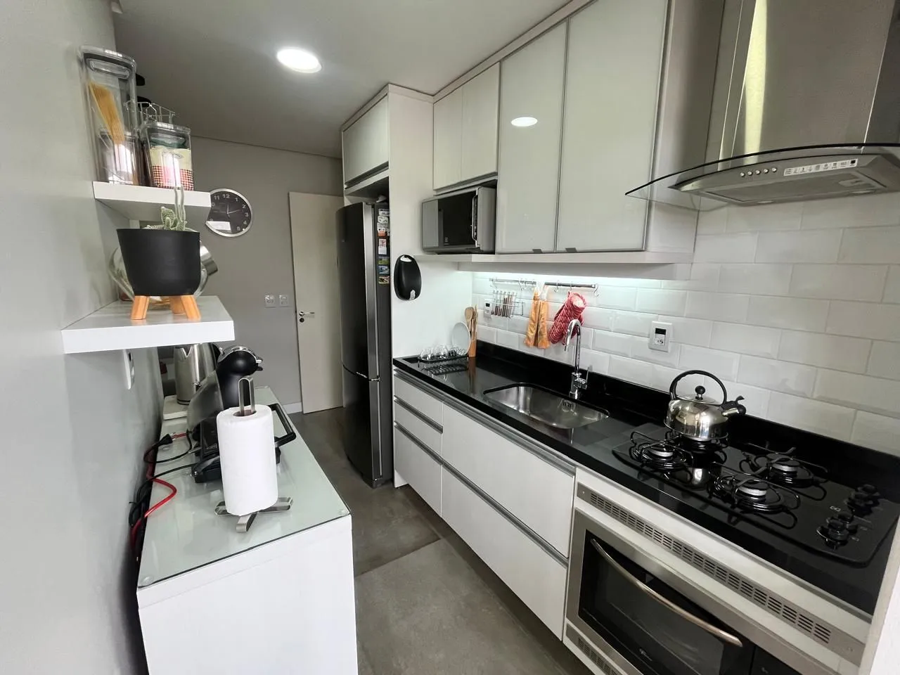 Imagem Apartamento 2 dorm. + Dependência no Menino Deus