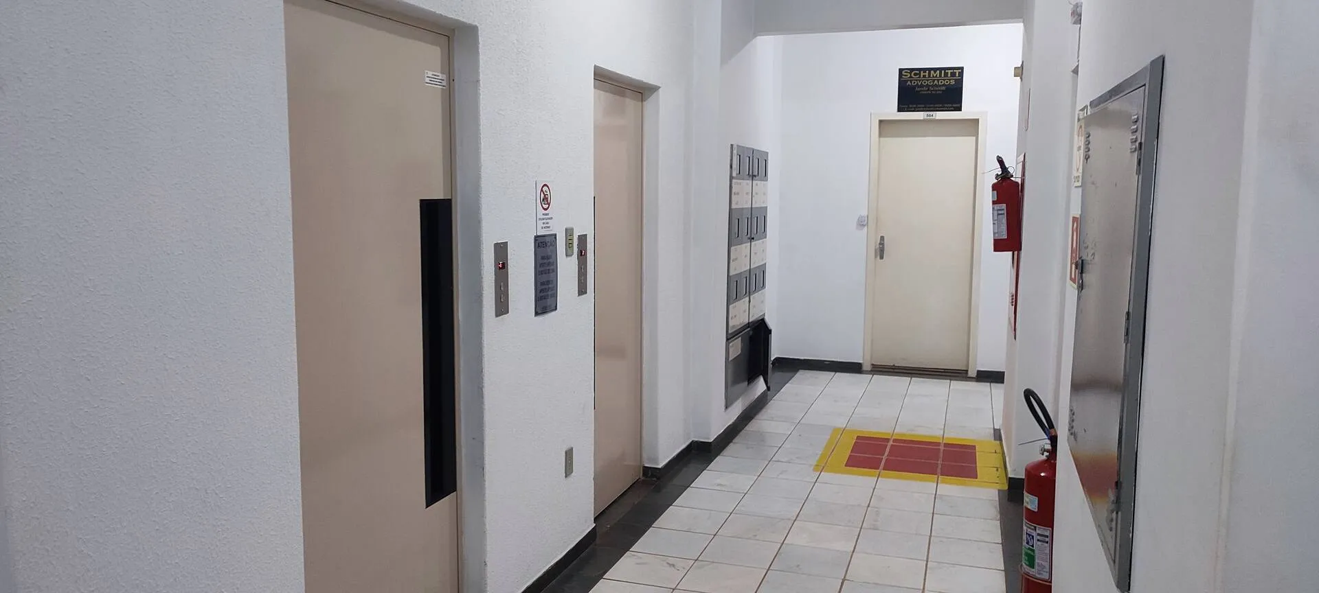 Imagem Oportunidade: Sala Comercial Usada em Cascavel - Centro - 89m² - Portaria 24h e Elevadores