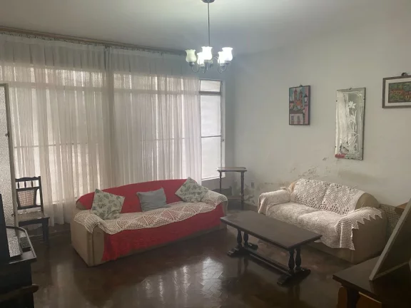Imagem Casa com 4 dormitórios à venda, 247 m² por R$ 900.000,00 - Centro - Itajubá/MG