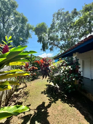 Imagem CASA CHARMOSA ;BOISSUCANGA,2 DORMITÓRIOS,SALA AMPLA,AVARANDADA,EDICULA COM QUARTO AMPLO E BANHEIRO, ARVORES FRUTIFERAS EM 581 MT2