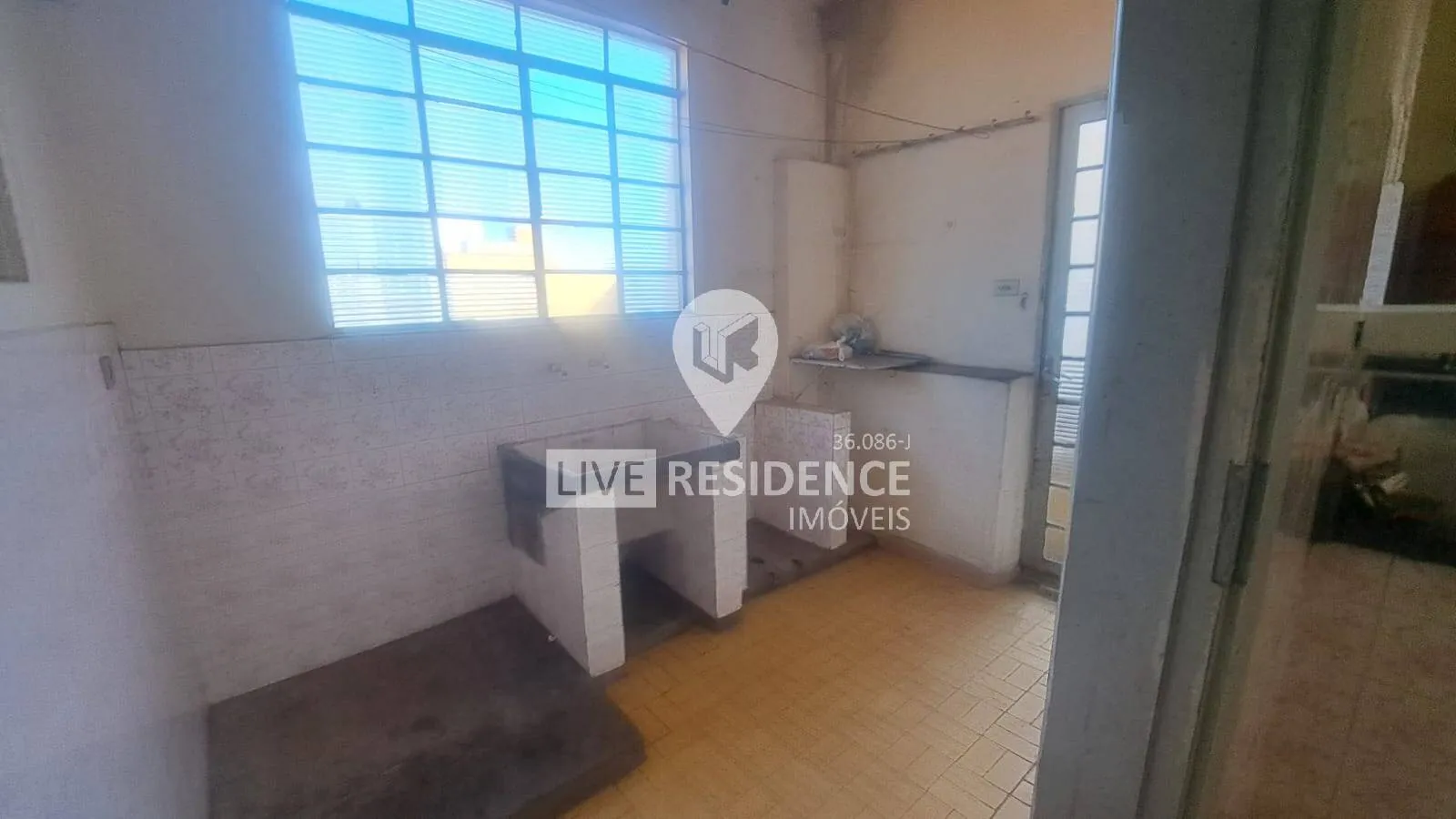 Imagem Casa comercial a venda no Centro de Itatiba