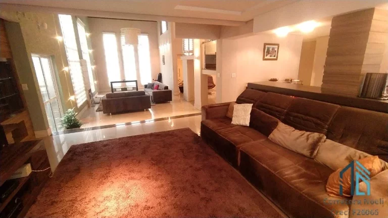 Imagem (Permuta ou financiamento) Casa Mobiliada, 03 quartos sendo duas suítes, 04 vagas no Cascatinha/Santa Felicidade em Curitiba PR