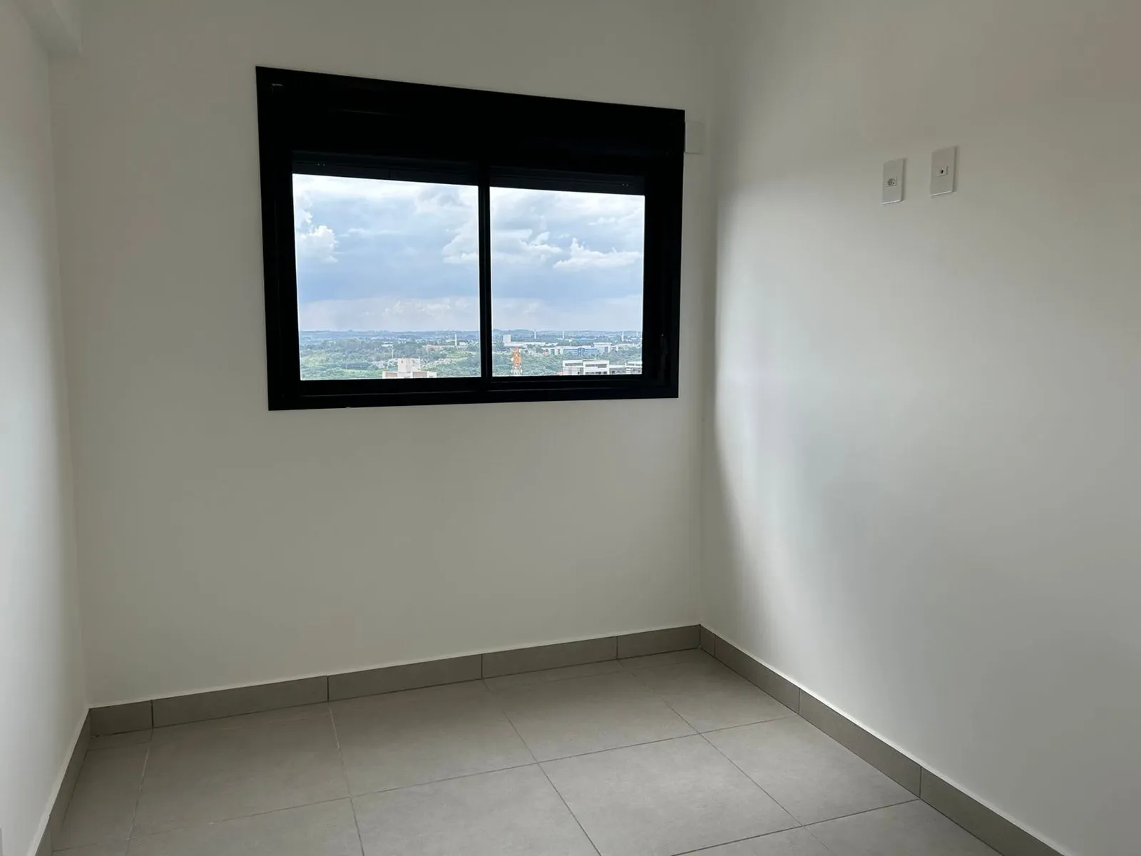Imagem Seja o próximo morador deste incrível apartamento de 3 quartos, 3 suítes, com 2 vagas de garagem e 125,00 m2 de área total!