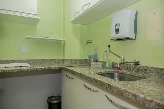 Imagem Sala para venda no bairro Centro Histórico em Porto Alegre