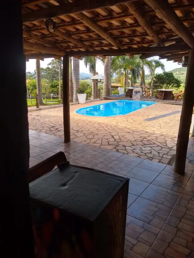 Imagem Vendo linda chácara em Crucilândia/MG com 1.200 m² de área total