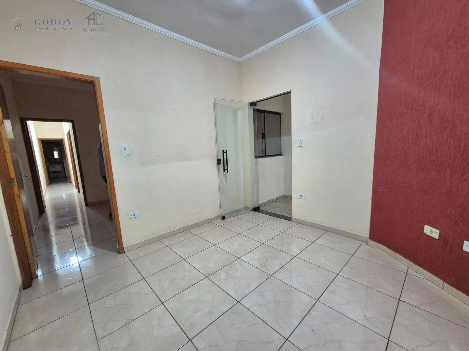 Imagem Excelente Casa no Mombaça com Suíte