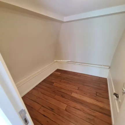 Imagem SOBRADO TRIPLEX NEOCLÁSSICA DISPONÍVEL PARA VENDA
