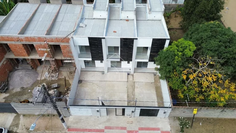 Imagem Casa em Residencial Jacaraipe no Condomínio Vila Bella Maria