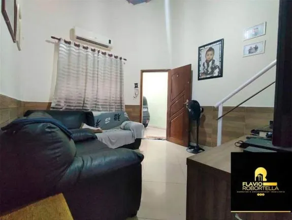 Imagem Casa com 4 Quartos à Venda, 125 m² em Maracanã - Praia Grande