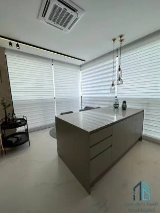 Imagem Apartamento Mobiliado, 04 suítes, 03 vagas, Meia Praia quadra Mar em Itapema SC