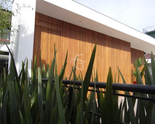 Imagem CASA NO BAIRRO GLÓRIA EM CONDOMÍNIO DE ALTO PADRÃO PARA VOCÊ QUE BUSCA EXCLUSIVIDADE E LOCALIZAÇÃO!!