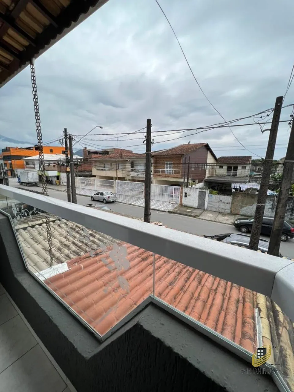 Imagem Imperdível casa à venda em Praia Grande-SP, bairro Melvi, 2 quartos, 1 sala, 2 banheiros, garagem e 73m². Confira!
