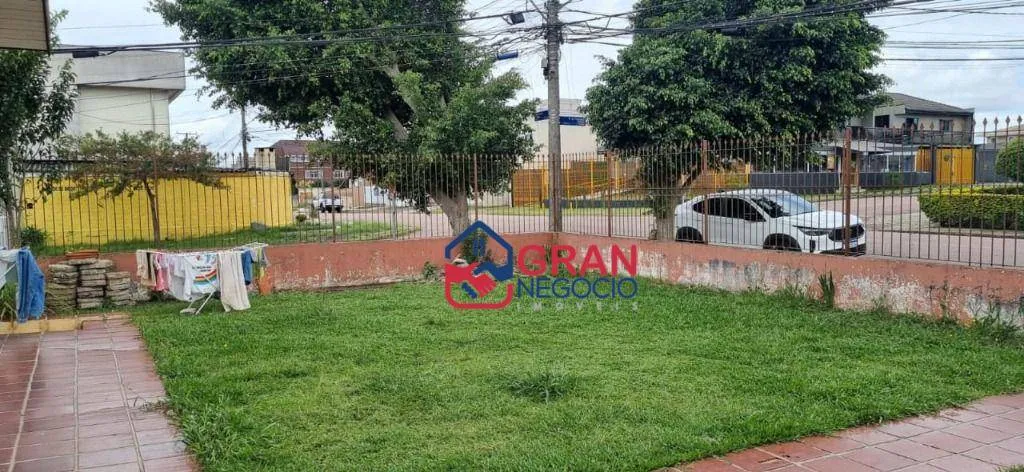Imagem Casa espaçosa à venda - Novo Mundo Curitiba/PR