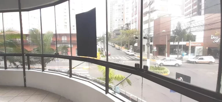 Imagem Sala Comercial para venda no bairro Centro em Torres