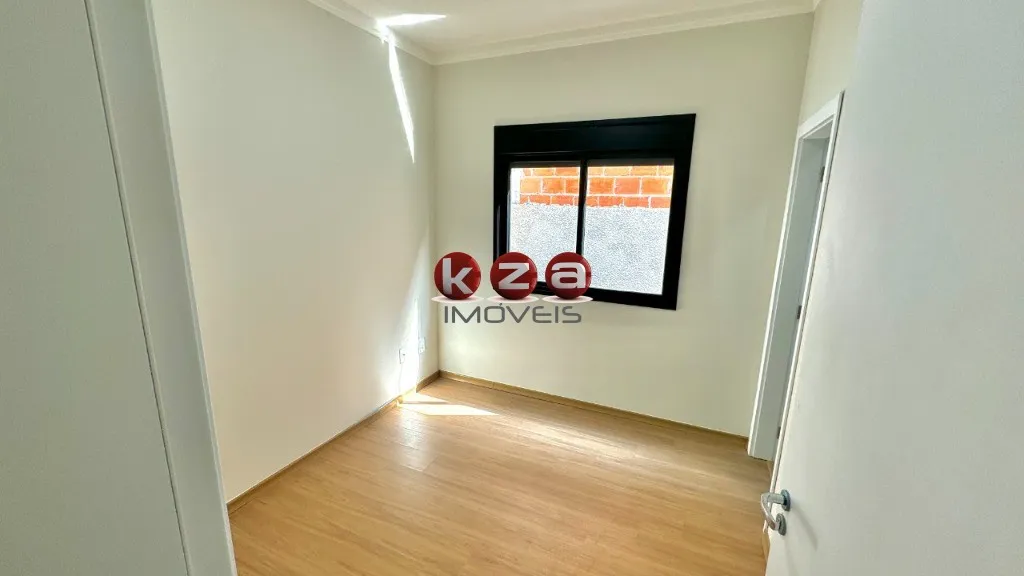 Imagem Linda casa térrea a venda no Condomínio Bosque da mata em Valinhos-SP, 3 suítes, 2 salas, 5 banheiros, 4 vagas, piscina, 197m²