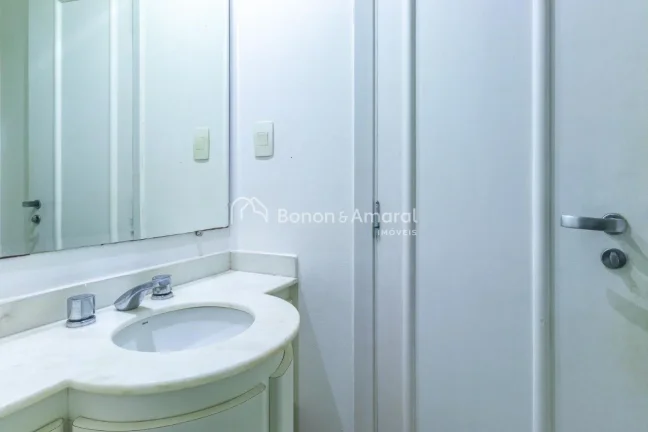 Imagem Charmoso duplex com 2 suítes, living para 2 ambientes, lavabo, cozinha planejada, área de serviço...