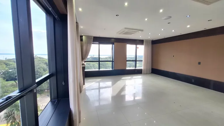 Imagem Sala para venda no bairro Praia de Belas em Porto Alegre