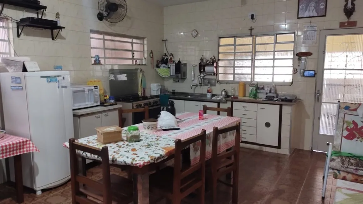 Imagem Casa à venda 3 Quartos, 2 Suites, 1 Vaga, 196M², Centro, Aparecida - SP