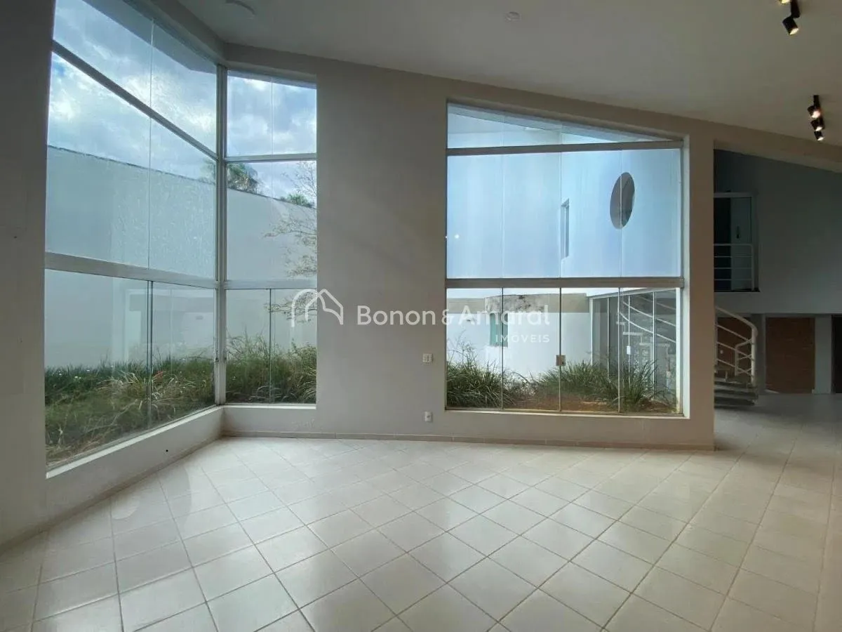 Imagem Seu Refúgio Exclusivo no Alto das Paineiras: Arquitetura Única, Natureza e Sofisticação em Harmonia